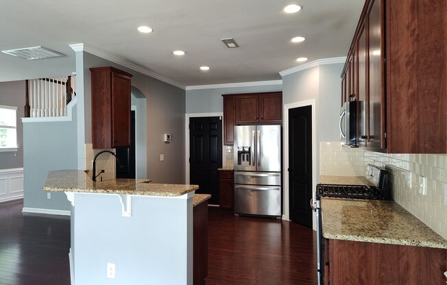 Move-in ready Townhome with in Stone Creek Ranch!