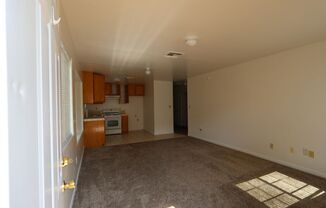 3 beds, 2 baths, $1,650, Unit A