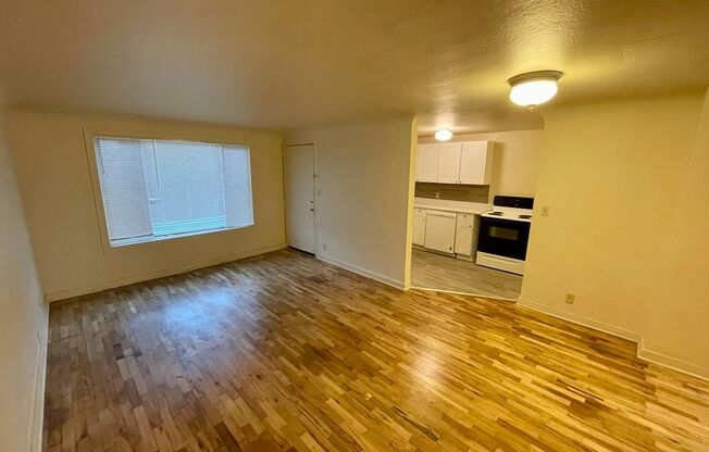 2 Bedroom/ 1 Bath Unit- Available NOW!!