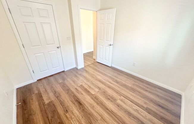 3 beds, 2 baths, $1,565, Unit Bldg K5