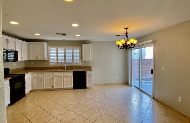 8048 WINDMILL VILLA ST