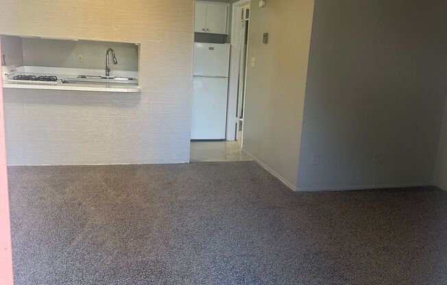 1 bed, 1 bath, 575 sqft, $1,199, Unit 55
