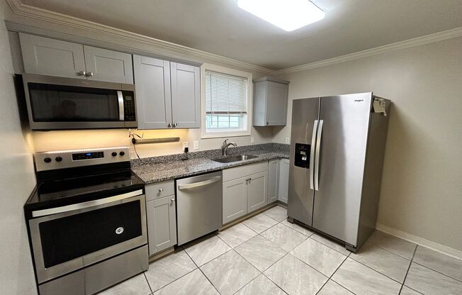 2 beds, 1 bath, $1,500