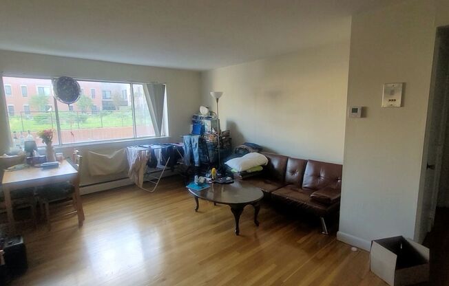 2 beds, 1 bath, $3,350, Unit 5