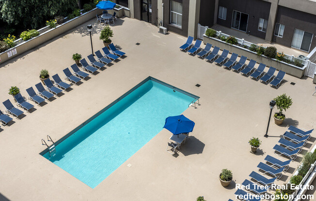 1079 Commonwealth Ave