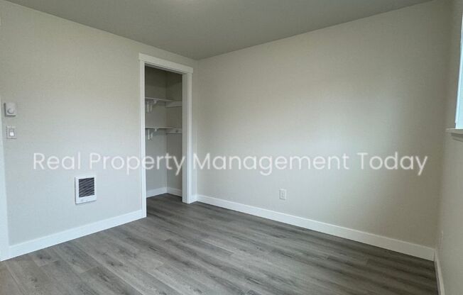 2 beds, 1 bath, 850 sqft, $1,995, Unit Unit 1202