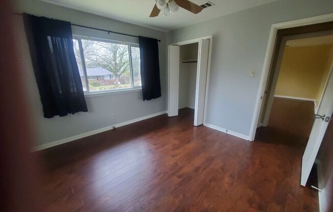 2 beds, 1 bath, $850