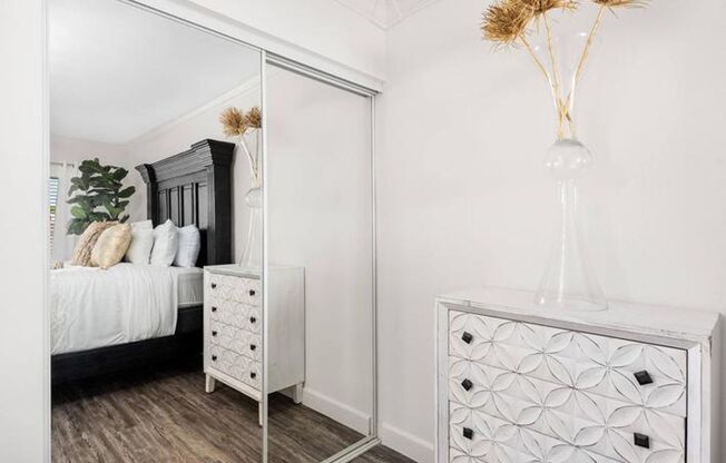 1 bed, 1 bath, 450 sqft, $999, Unit 239