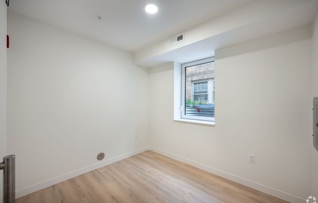 1 bed, 1 bath, 675 sqft, $1,439, Unit 101