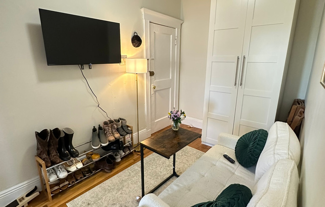 15 Egremont Rd, Brighton MA 012