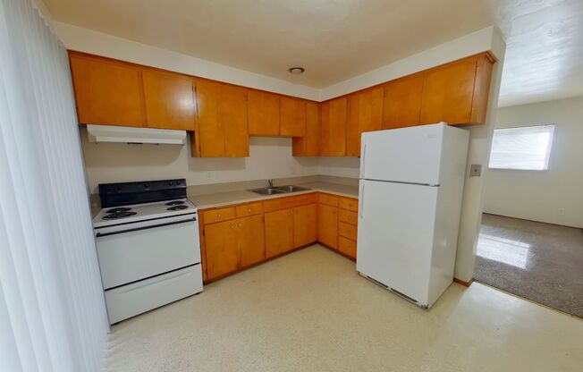 1 bed, 1 bath, $1,200, Unit 9