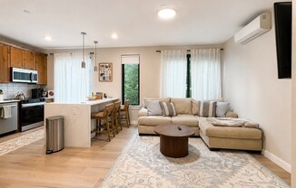 1 bed, 1 bath, 789 sqft, $3,900, Unit 308