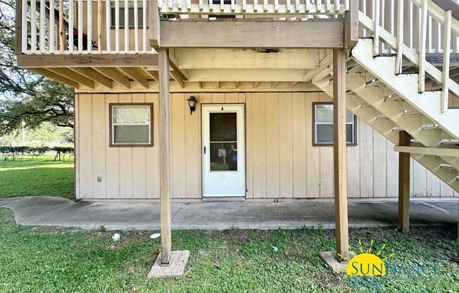 2 beds, 1 bath, $1,195