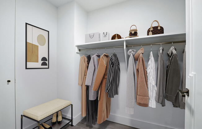301 AVE 2217