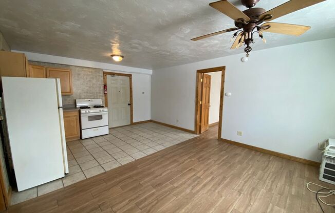 1 bed, 1 bath, $875, Unit UNIT 101