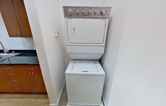 1 bed, 1 bath, $2,100