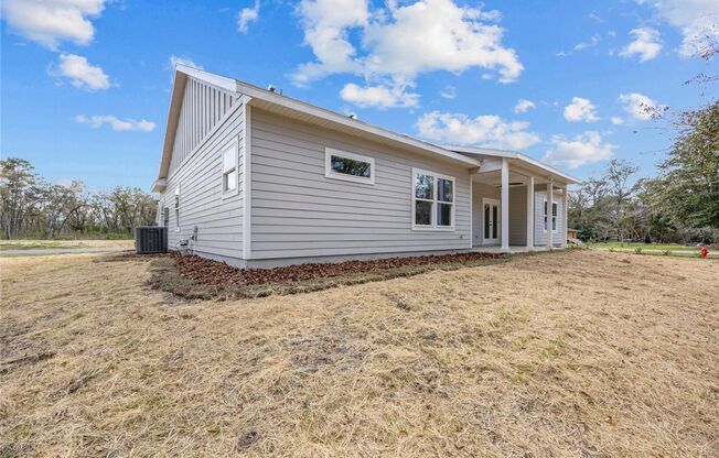 New Construction 3/2 in Bronson