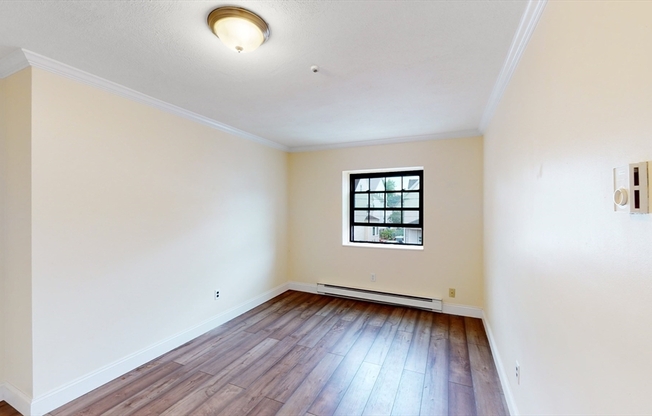 2 beds, 1 bath, 675 sqft, $2,295, Unit 5