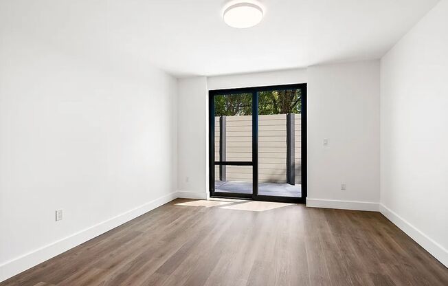 Studio, 1 bath, 444 sqft, $2,975, Unit 1-1C