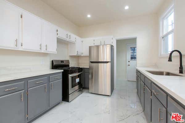 3 beds, 3 baths, 1,974 sqft, $4,800, Unit 102