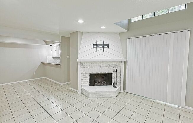 889 DUBLIN DR