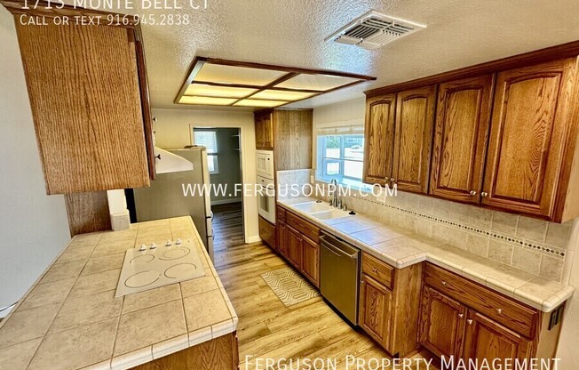 1713 MONTE BELL CT