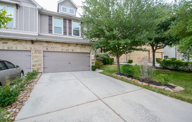 Beautifully Upgraded 3 Bedroom Townhome in The Woodlands Sterling Ridge