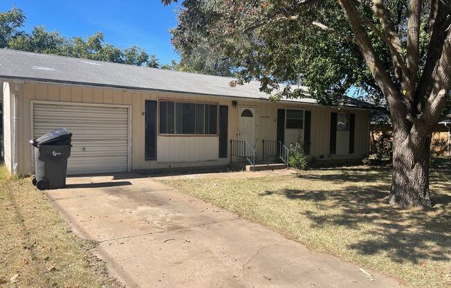 $995 - 3 bed 1 bath - Single Family Home