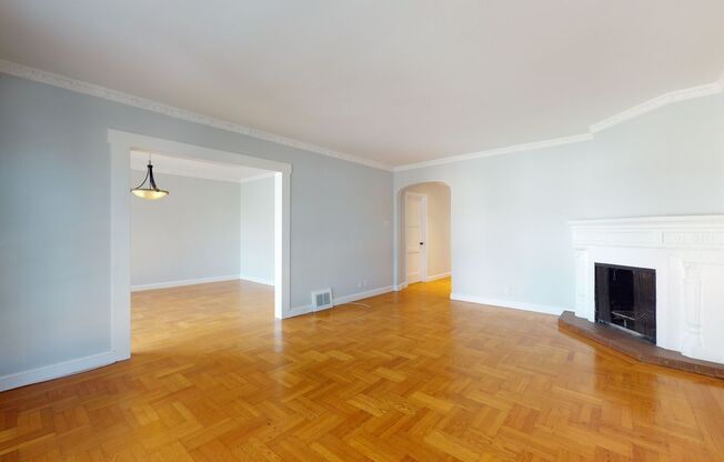 2 beds, 1 bath, $4,500, Unit 2539 Lombard