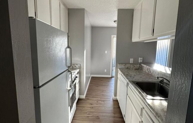 1 bed, 1 bath, 600 sqft, $1,345