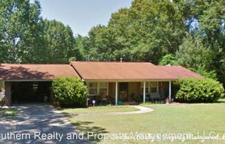 102 Glenda Lane