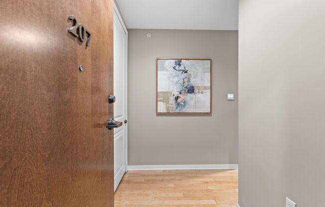 1 bed, 1 bath, 884 sqft, $1,190, Unit #207