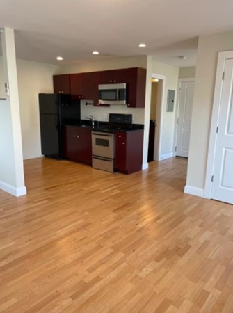 338 W Broadway 2