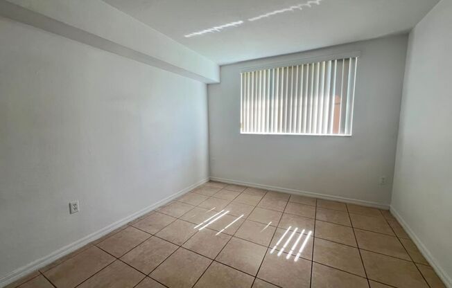 3 beds, 2 baths, 1,079 sqft, $2,700, Unit 13770-301