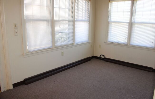 307 Lincoln Way Apt D