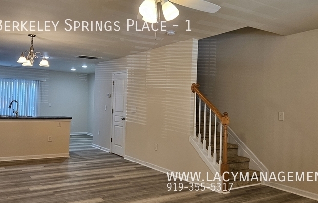 2938 BERKELEY SPG PL