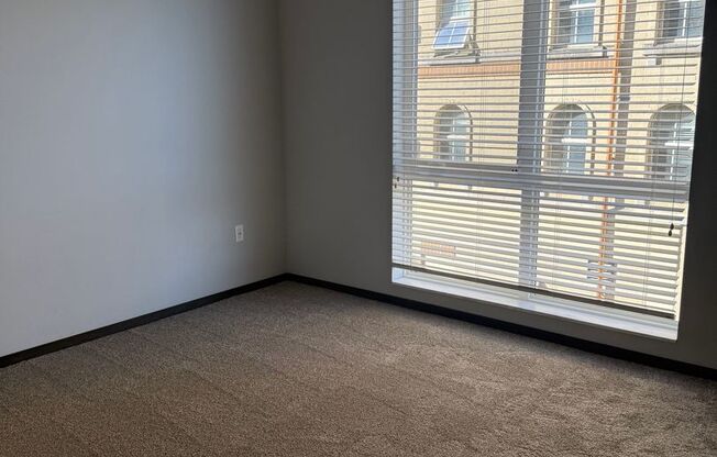 2 beds, 2 baths, 1,391 sqft, $2,600, Unit 213