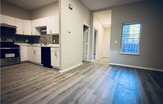 2 beds, 1 bath, $1,600