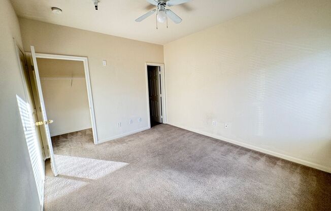 4 beds, 4 baths, $2,500, Unit # 424