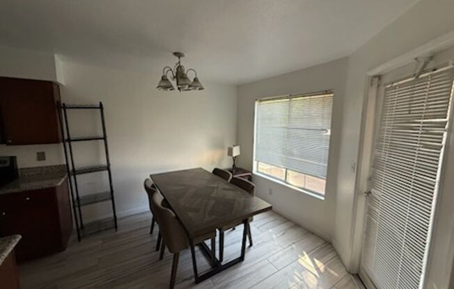 Cozy 1BED/1BATH Condo located in Lakes Landing