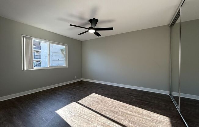 2 beds, 1 bath, 950 sqft, $3,070, Unit 1742-17