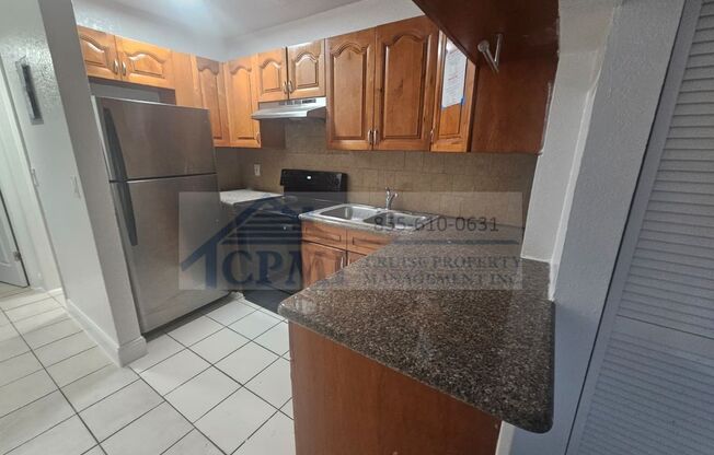 2 beds, 1 bath, 827 sqft, $1,895, Unit 6957- 7th