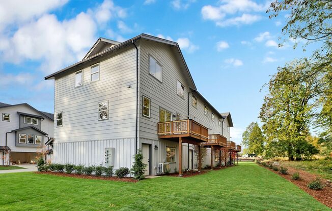 Town Homes at the Ridge