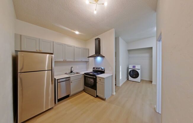 1 bed, 1 bath, 697 sqft, $800, Unit 29B Bedroom 2