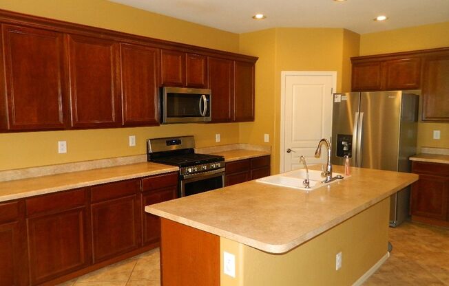 Coming Soon 8.2026 5bedroom 3 baths