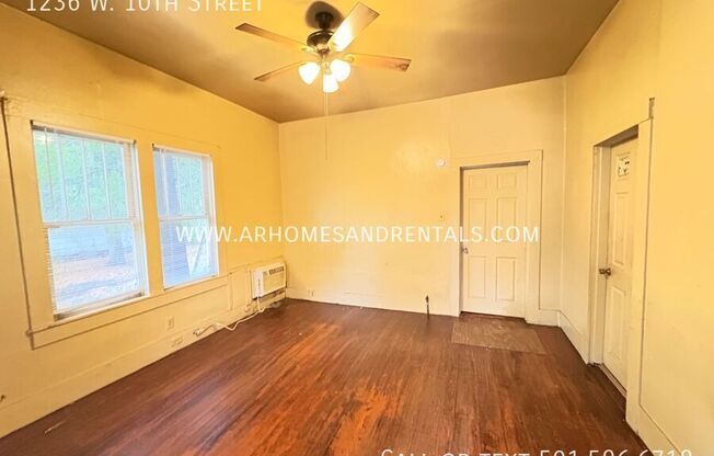 1236 W 10 ST