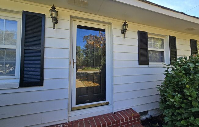 ***MOVE IN SPECIAL-DECEMBER RENT FREE***