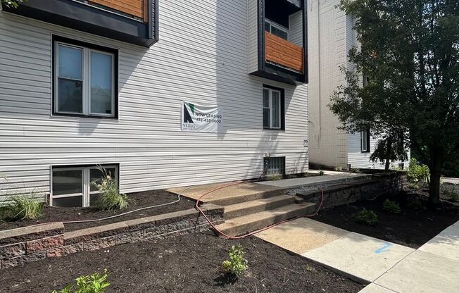 Studio, 1 bath, 240 sqft, $755, Unit 1