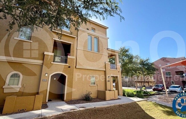 4 beds, 3 baths, 1,330 sqft, $2,199, Unit 1012