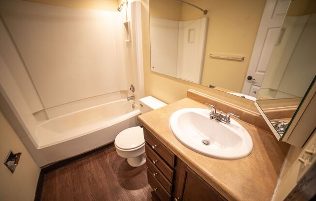 1 bed, 1 bath, 674 sqft, $1,480, Unit 211